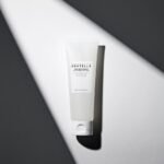 SKIN1004 Madagascar Centella Tone Brightening Cleansing Gel Foam - Image 3